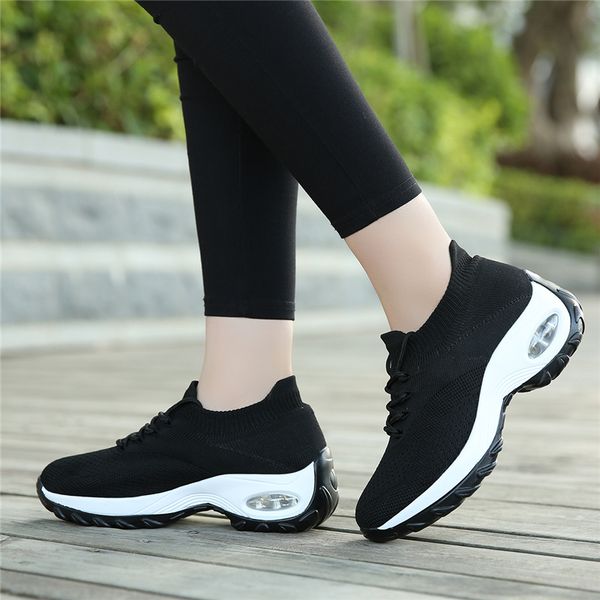 women light low running shoes girl breathable athletic sneakers training jogger shoes walking tenis
women light low running shoes girl breathable athletic sneakers training jogger shoes walking tenis