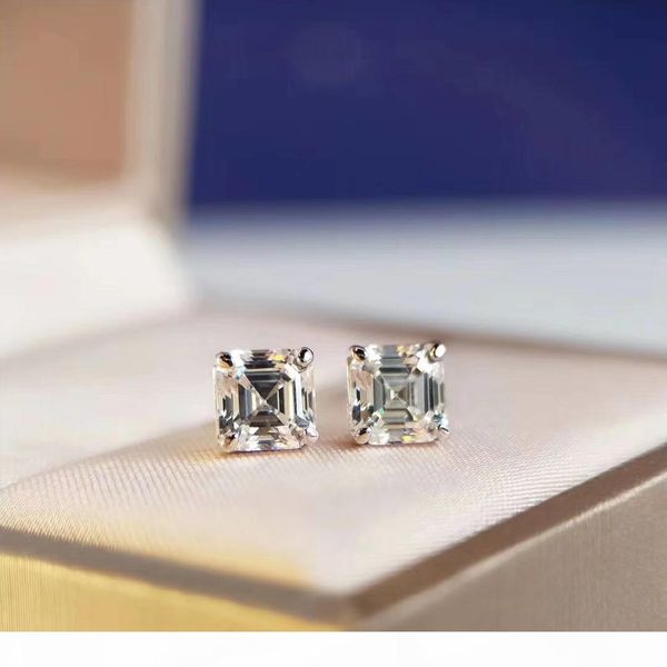 2020 spring new european and american fashion s925 silver plated 18k gold square diamond earrings with ufo ear plugs additional gift box, Golden;silver
2020 spring new european and american fashion s925 silver plated 18k gold square diamond earrings with ufo ear plugs additional gift box, Golden;silver