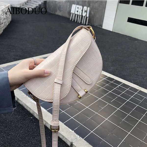 aiboduo bag for women 2020 new korean style alligator saddle bag fashion versatile black brown beige white messenger
aiboduo bag for women 2020 new korean style alligator saddle bag fashion versatile black brown beige white messenger