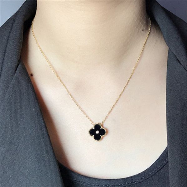 new 925 silver classic fashion four leaf grass necklace femininity ins clavicle chain simple versatile necklace
new 925 silver classic fashion four leaf grass necklace femininity ins clavicle chain simple versatile necklace