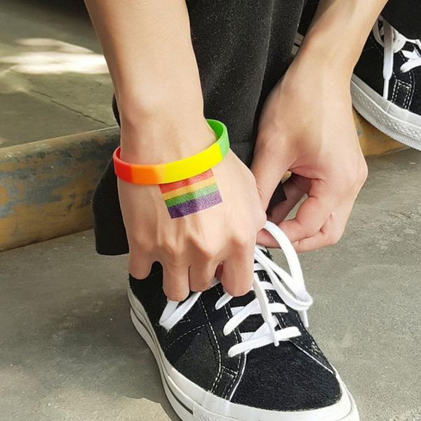 3pcs homosexual wristband wrist accessories rainbow-colored bangles fashion wrist hoop silicone bracelet for men sport women, Golden;silver
3pcs homosexual wristband wrist accessories rainbow-colored bangles fashion wrist hoop silicone bracelet for men sport women, Golden;silver