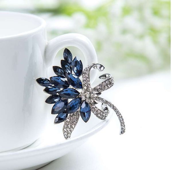 men women brooch pins cz stone jewelry gift wedding broche banquet accessories sale, Gray
men women brooch pins cz stone jewelry gift wedding broche banquet accessories sale, Gray