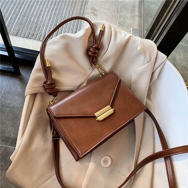 women's bag 2020 spring new portable fashion lock small square bag shoulder messenger
women's bag 2020 spring new portable fashion lock small square bag shoulder messenger