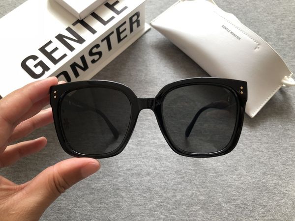 jennie new korea 2020 brand cooperation gm sunglasses fashion women elegant sunglasses classic lady square frame glasses kuku ch01, Blue
jennie new korea 2020 brand cooperation gm sunglasses fashion women elegant sunglasses classic lady square frame glasses kuku ch01, Blue