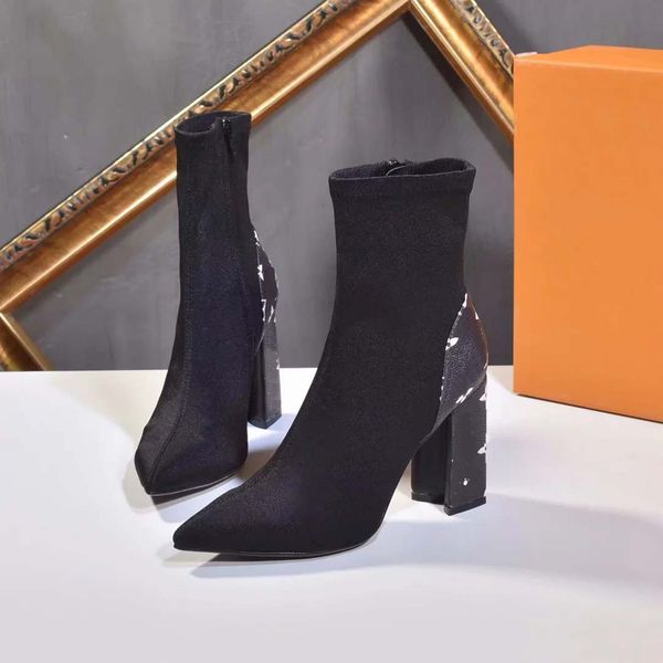 fashion color matching round head women boots female martin casual wild non-slip leather women boots 04l2004, Black
fashion color matching round head women boots female martin casual wild non-slip leather women boots 04l2004, Black