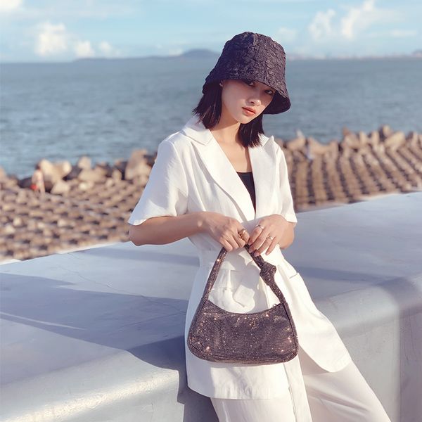 knot under arm handbag 2020 women diamonds shiny party bag fashion casual shoulder bag hobos female a036
knot under arm handbag 2020 women diamonds shiny party bag fashion casual shoulder bag hobos female a036