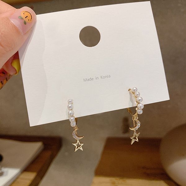 korean temperament pearl small circle hoop earrings exquisite crystal star moon earrings ins cold wind wedding party girl gift, Golden;silver
korean temperament pearl small circle hoop earrings exquisite crystal star moon earrings ins cold wind wedding party girl gift, Golden;silver