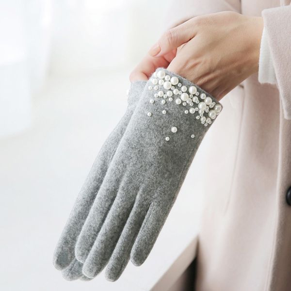women winter wool gloves pearl decoration touch screen keep warm japanese and korean style add cashmere thicken elegant gloves, Blue;gray
women winter wool gloves pearl decoration touch screen keep warm japanese and korean style add cashmere thicken elegant gloves, Blue;gray