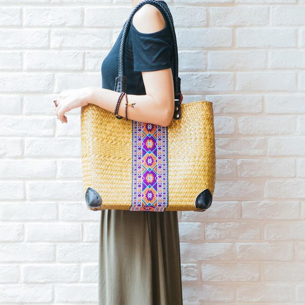 2020 new straw women's bag retro shoulder bag travel beach hand-woven
2020 new straw women's bag retro shoulder bag travel beach hand-woven