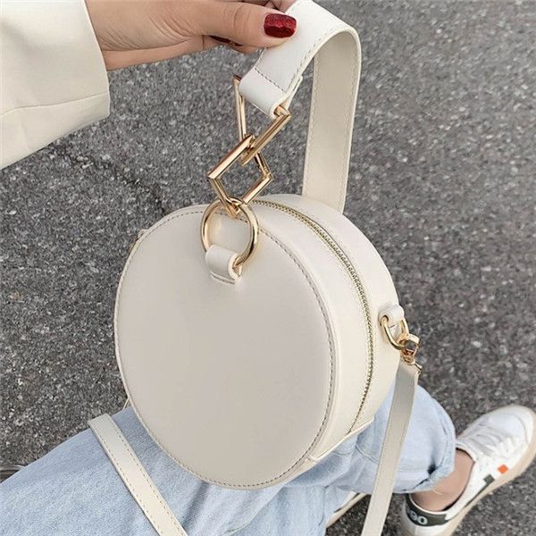 fashion summer ladies small bags new high-quality solid color personalized decoration casual net red portable small round shoulder messenger
fashion summer ladies small bags new high-quality solid color personalized decoration casual net red portable small round shoulder messenger