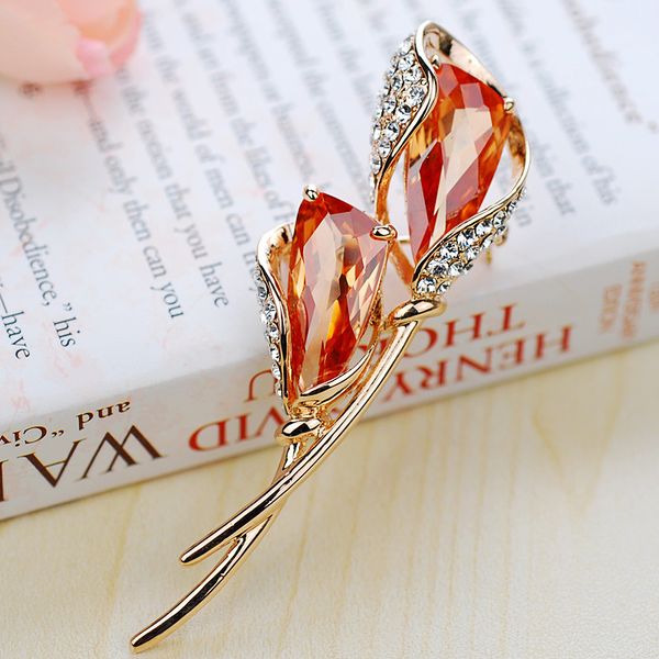 red apple european and american popular simple fashion brooch, Gray 
red apple european and american popular simple fashion brooch, Gray