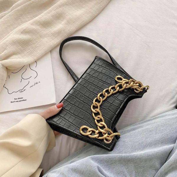 2020 pu leather women handbag solid armpit elegant female chain shoulder travel totes bag crocodile pattern ladies fashion purse
2020 pu leather women handbag solid armpit elegant female chain shoulder travel totes bag crocodile pattern ladies fashion purse