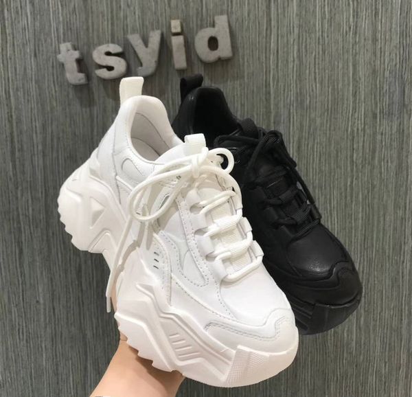 latest waffle chunky dunky men women trainers running shoes nyc pigeon layer cowhide triple black white nylon fashion mens sports sneakers, White;red
latest waffle chunky dunky men women trainers running shoes nyc pigeon layer cowhide triple black white nylon fashion mens sports sneakers, White;red