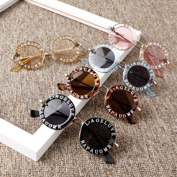 2020 new infant kids baby girls boys fashion sunglasses letter solid sun glasses 12 colors outdoor beach protection accessories, Slivery;white
2020 new infant kids baby girls boys fashion sunglasses letter solid sun glasses 12 colors outdoor beach protection accessories, Slivery;white