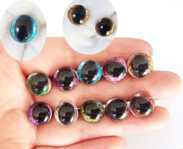 20pcs 12mm clear shinning plastic safety toy eye + glitter nonwovens for cat,doll eyes
20pcs 12mm clear shinning plastic safety toy eye + glitter nonwovens for cat,doll eyes