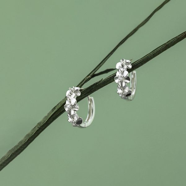 miqiao women jewelry 2020 new 925 sterling silver simple flower hoop earrings buckle female sweet fashion creative design wild, Golden;silver
miqiao women jewelry 2020 new 925 sterling silver simple flower hoop earrings buckle female sweet fashion creative design wild, Golden;silver