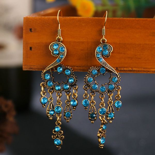 ethnic style vintage rhinestone earrings 2020 women antique bronze temperament alloy hollow out crystal long earrings oorbellen, Silver
ethnic style vintage rhinestone earrings 2020 women antique bronze temperament alloy hollow out crystal long earrings oorbellen, Silver