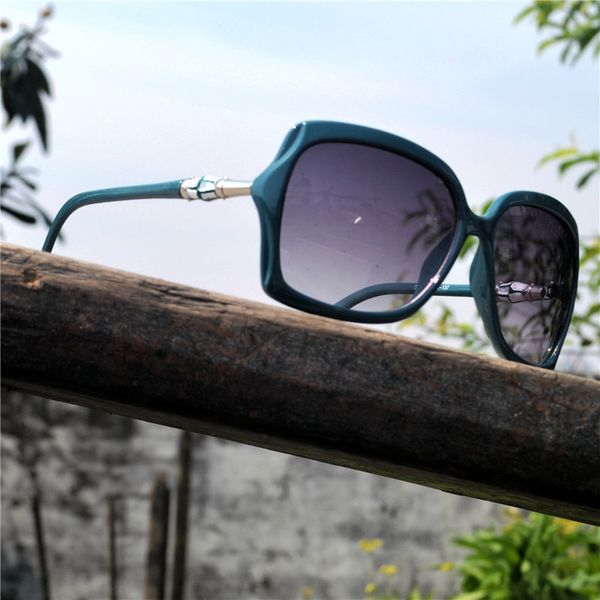 2020 fashion oversize round sunglasses for women ladies sun glasses for women gradient large solar shades uv400 with box nx, White;black
2020 fashion oversize round sunglasses for women ladies sun glasses for women gradient large solar shades uv400 with box nx, White;black