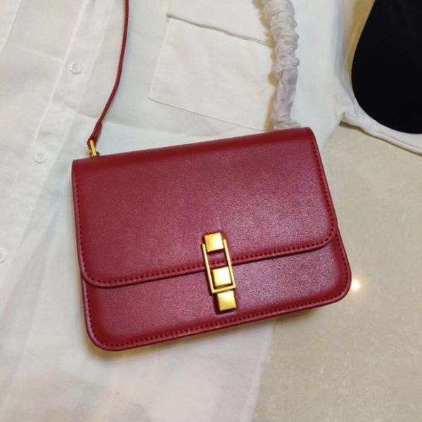 2020 Designer classic wallet handbag ladies fashion clutch bag soft leather fold shoulder Bags fannypack handbag with box wholesale
2020 Designer classic wallet handbag ladies fashion clutch bag soft leather fold shoulder Bags fannypack handbag with box wholesale
