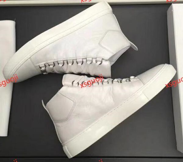 2020 wholesale-new genuine leather men progettista casual shoes arena colors low shoes size 36-45 ing, Black
2020 wholesale-new genuine leather men progettista casual shoes arena colors low shoes size 36-45 ing, Black