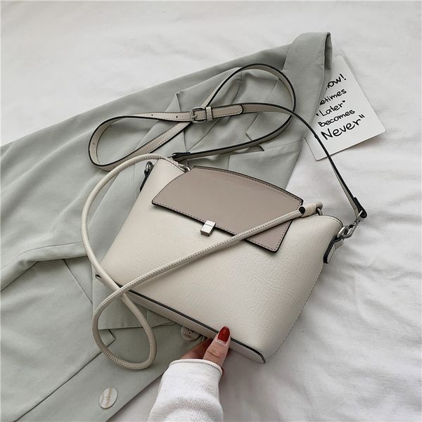 women's mini bag 2020 new fashion messenger bag net red hand contrasting color shoulder
women's mini bag 2020 new fashion messenger bag net red hand contrasting color shoulder