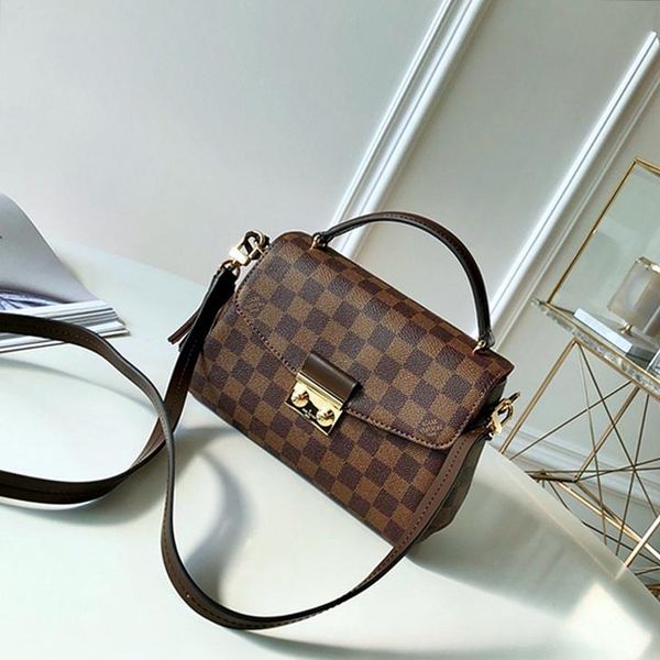 2021w luxury design ladies handbag shoulder dinner party bag wild fashion leather fabric metal tassel lady crossbody bag n
2021w luxury design ladies handbag shoulder dinner party bag wild fashion leather fabric metal tassel lady crossbody bag n
