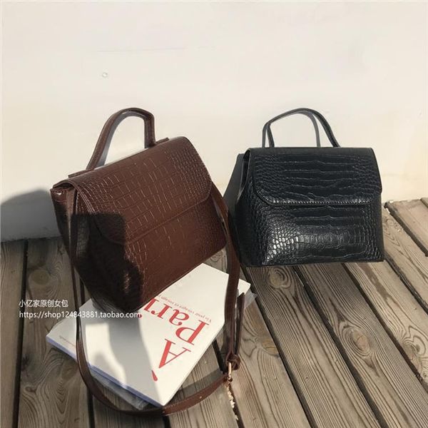 casual alligator handbags women crocodile pattern messenger bags women pu leather shoulder crossbody bag female purse sale
casual alligator handbags women crocodile pattern messenger bags women pu leather shoulder crossbody bag female purse sale