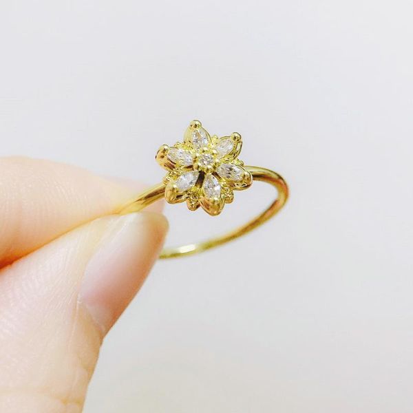 cluster rings zhouyang crystal flower finger for women elegant fresh style zircon 3 color wedding engagement gift fashion jewelry r080, Golden;silver
cluster rings zhouyang crystal flower finger for women elegant fresh style zircon 3 color wedding engagement gift fashion jewelry r080, Golden;silver