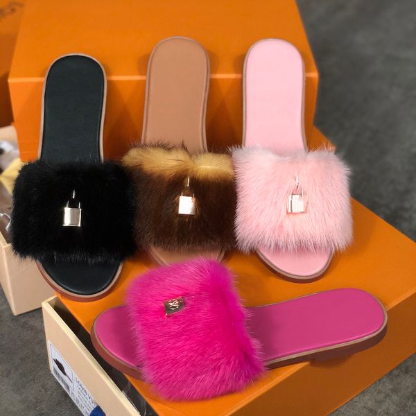 2020 designer shoes lock it slipper fur slides sandal fashion black brown fur mules flat bottom real leather inside lady slides eu42
2020 designer shoes lock it slipper fur slides sandal fashion black brown fur mules flat bottom real leather inside lady slides eu42