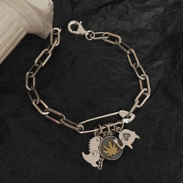 s925 four-leaf clover bracelet women fashion personality all-match bracelet, Black
s925 four-leaf clover bracelet women fashion personality all-match bracelet, Black