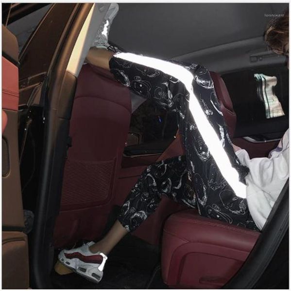 personal printed street style loose sport relaxed pants fashion women pants 3m reflective designer pants women casual hip hop, Black;white
personal printed street style loose sport relaxed pants fashion women pants 3m reflective designer pants women casual hip hop, Black;white