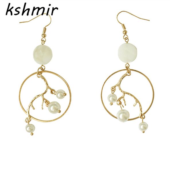 aesthetic temperament of contracted joker branches shell pearl earrings earrings ear clip leaves shell pearl has, Golden;silver
aesthetic temperament of contracted joker branches shell pearl earrings earrings ear clip leaves shell pearl has, Golden;silver