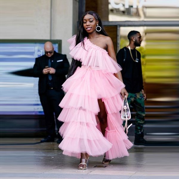 african two pieces dresses party evening wear blush pink one shoulder prom dress tiered tulle side split cocktail vestido cheap, Black;red
african two pieces dresses party evening wear blush pink one shoulder prom dress tiered tulle side split cocktail vestido cheap, Black;red