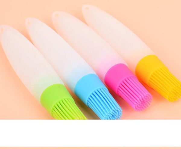 Silicone Oil Bottle With Brush home outdoor portable BBQ Basting Brush Oil Brush Kitchen Baking Tools Gadgets
Silicone Oil Bottle With Brush home outdoor portable BBQ Basting Brush Oil Brush Kitchen Baking Tools Gadgets