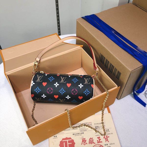 mini retro old flower cylinder bag wallet backpack main card holder duffel bag women handbags handbag horsebit card holder, Silver
mini retro old flower cylinder bag wallet backpack main card holder duffel bag women handbags handbag horsebit card holder, Silver