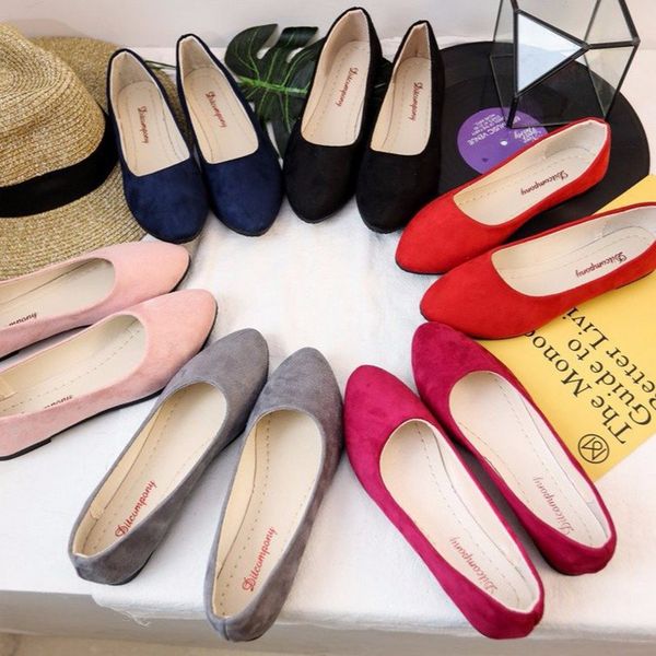 flat shoes women casual shoes solid low-heeled round head breathable wear-resistant light occupation deodorant plus size 35-42, Black
flat shoes women casual shoes solid low-heeled round head breathable wear-resistant light occupation deodorant plus size 35-42, Black