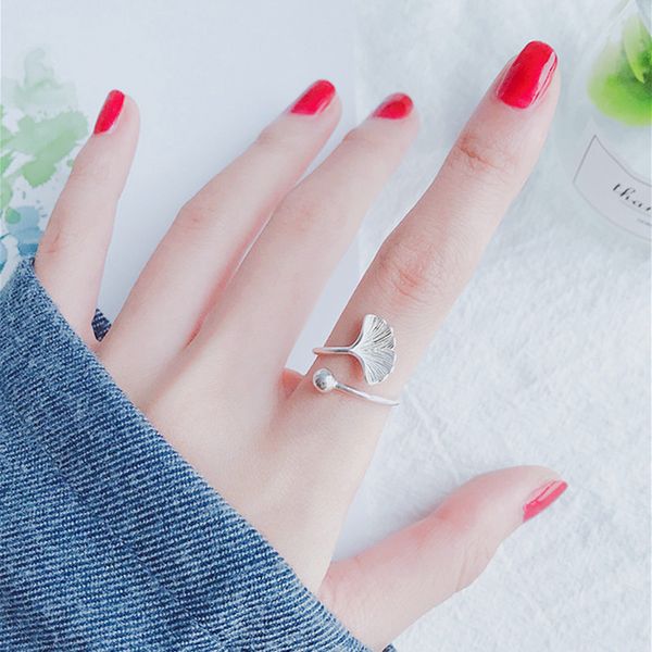 silver color ginkgo leaf round ball opening ring for women girl simple personality fashion jewelry, Slivery;golden
silver color ginkgo leaf round ball opening ring for women girl simple personality fashion jewelry, Slivery;golden