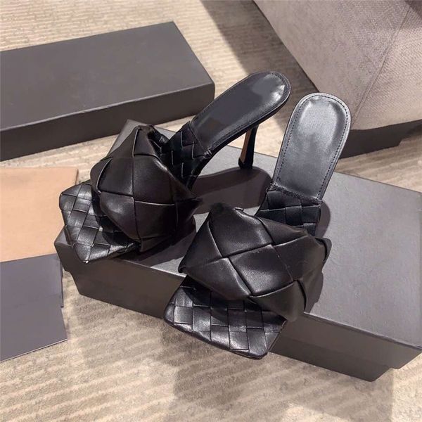 2020 runway black leather braid ladies slippers designer square toe party shoes woman sumemr outdoor high heels mules slippers
2020 runway black leather braid ladies slippers designer square toe party shoes woman sumemr outdoor high heels mules slippers
