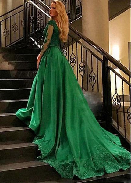 gorgeous tulle v-neck neckline ball gown long sleeves evening dresses lace appliques green prom gowns vestidos de festa, Black;red
gorgeous tulle v-neck neckline ball gown long sleeves evening dresses lace appliques green prom gowns vestidos de festa, Black;red