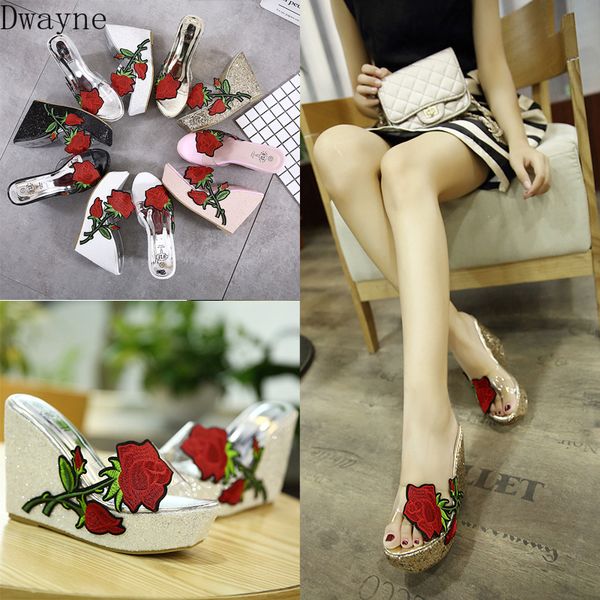 2020 new bohemian rhinestone transparent slope with thick bottom waterproof platform lace slippers children, Black
2020 new bohemian rhinestone transparent slope with thick bottom waterproof platform lace slippers children, Black