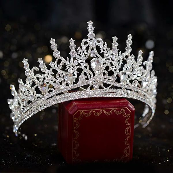 fashion vintage women's crown for wedding party laddy's favorite luxury crown, Golden;silver
fashion vintage women's crown for wedding party laddy's favorite luxury crown, Golden;silver