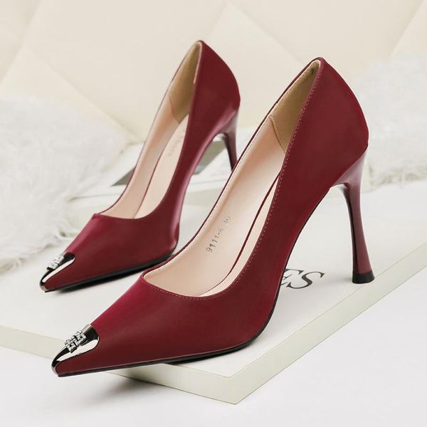 dress shoes fairy2021 pointed 9111-6 rhinestone high-heeled french internet celebrity thin heel slimming elegant women's, Black
dress shoes fairy2021 pointed 9111-6 rhinestone high-heeled french internet celebrity thin heel slimming elegant women's, Black
