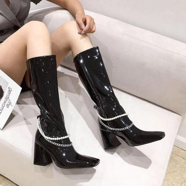 boots 2021 fashion pearl chain decor women knee high square toe thick heels ladies shoes patent leather long woman, Black
boots 2021 fashion pearl chain decor women knee high square toe thick heels ladies shoes patent leather long woman, Black