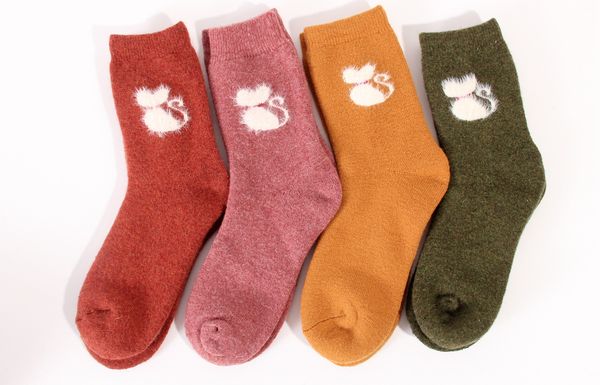 warm wool socks for women soft winter casual socks thick knit crew socks novelty sock gifts, Black;white
warm wool socks for women soft winter casual socks thick knit crew socks novelty sock gifts, Black;white