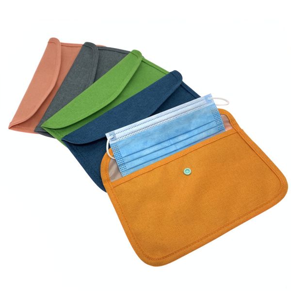 simple pure color portable face masks container dustproof mask case safe pollution-disposable mask storage bags storage organizer, Silver
simple pure color portable face masks container dustproof mask case safe pollution-disposable mask storage bags storage organizer, Silver