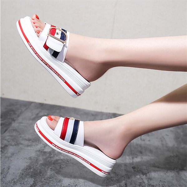 shoes women wear fashionable wild summer 2020 new thick bottom beach shoes non-slip out sandals and slippers, Black
shoes women wear fashionable wild summer 2020 new thick bottom beach shoes non-slip out sandals and slippers, Black