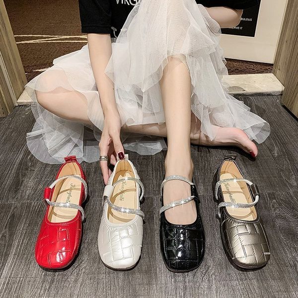 sequins comfortable flat shoes women pu shoes women buckle belt moccasins flat calzado mujer, Black
sequins comfortable flat shoes women pu shoes women buckle belt moccasins flat calzado mujer, Black