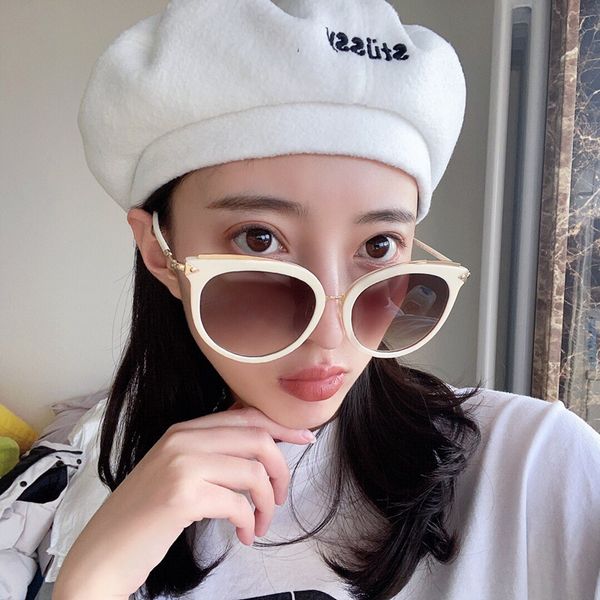 new 0667 women designer popular sunglasses charming fashion sunglasses uv400 protection sunglasses come with package
new 0667 women designer popular sunglasses charming fashion sunglasses uv400 protection sunglasses come with package