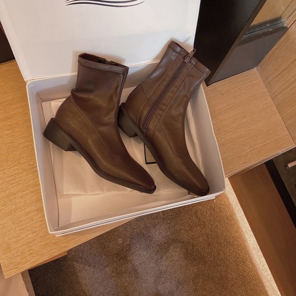 2020 new winter shoes women's ankle boots korean square toe zipper leisure convenient ankle boots femme, Black
2020 new winter shoes women's ankle boots korean square toe zipper leisure convenient ankle boots femme, Black