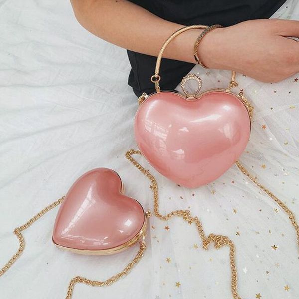 2020 mini heart bag summer fashion new quality patent leather women's designer handbag chain shoulder messenger bag
2020 mini heart bag summer fashion new quality patent leather women's designer handbag chain shoulder messenger bag